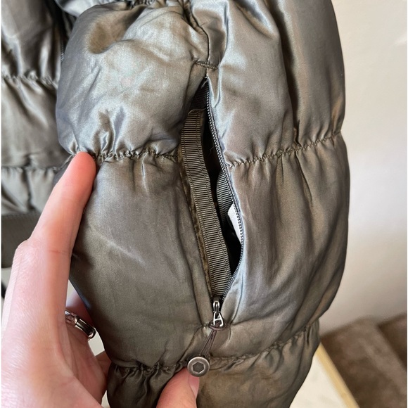 The North Face 600 Puffer Jacket - Picture 8 of 10